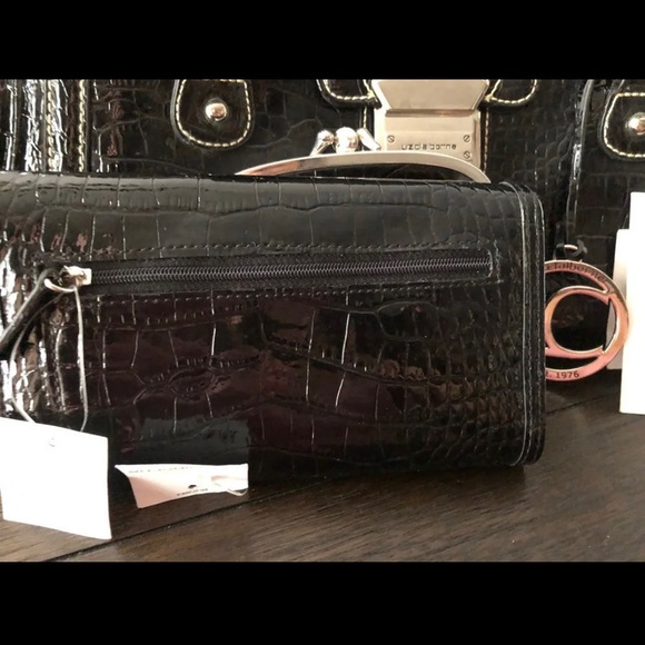 Liz Claiborne new with tags Faux Croc Black Satchel Tote , wallet & coin purse.